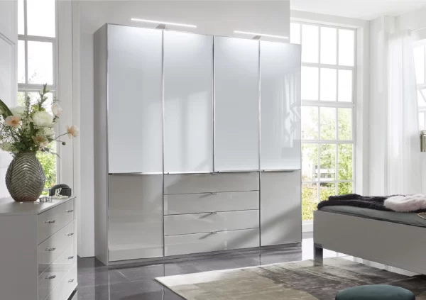 Santa cruz 4 door combi wardrobe
