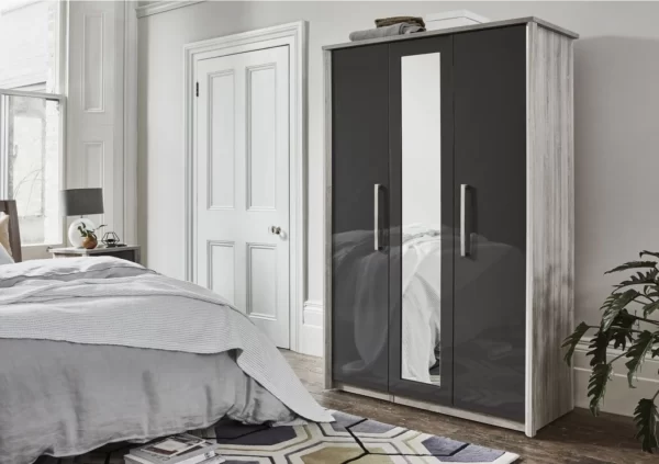 Euston 3 door wardrobe with mirror